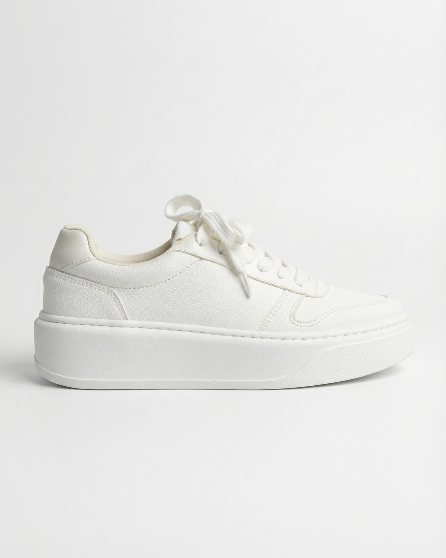 Abril White